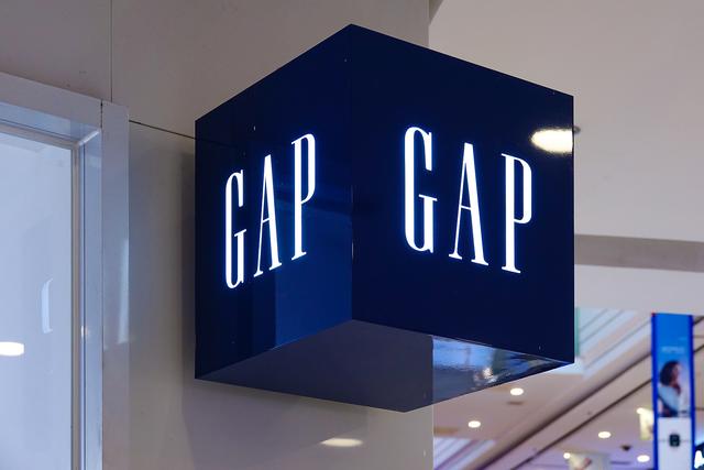 4月22日消息,美国服装零售巨头gap股价周四盘后大跌逾11%.